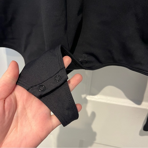 Aritzia Babaton Contour Mockneck Longsleeve Bodysuit - Picture 12 of 16